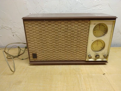$50 • Buy Vintage GE AM/FM Vacuum Tube Radio Model T-246A Not Working