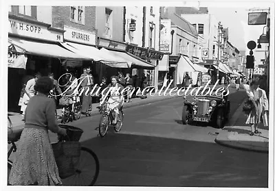 Darkroom Produced 7x5 Photograph Worthing Montague Street Scene Shops D59 • £9.99