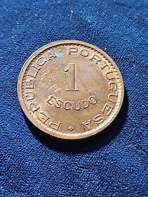 1973 Mozambique One Escudo Bronze Coin   • $3.99