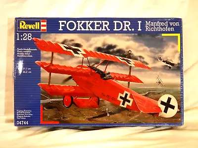 1/28 Revell German WWI Fighter Fokker DR I Tri-plane W/ 3 Figures Red Barron NIB • $31.95