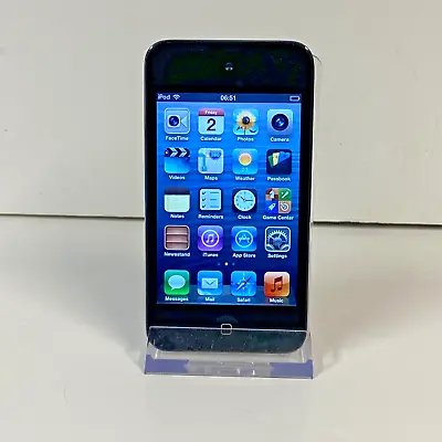 Apple IPod Touch 4th Gen 8GB Storage Black Wi-Fi Only IOS 6.1.5 - Good Condition • £14.95