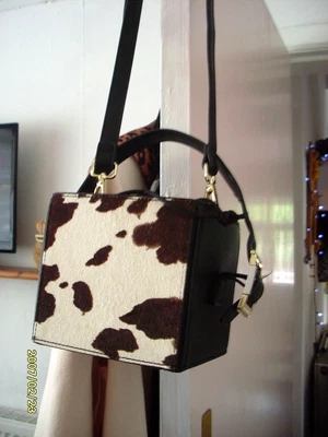 £8 • Buy Topshop New Cow Print Box Bag  Hand/shoulder