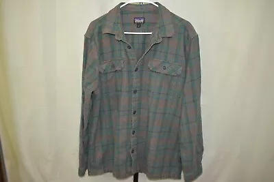 Patagonia Flannel Shirt Plaid Mens Size L Long Sleeve Button Up Green • $25