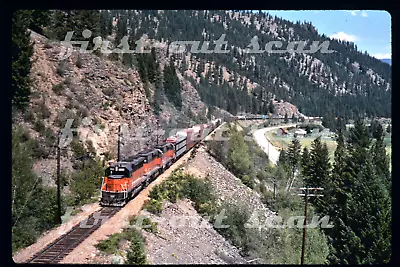 R DUPLICATE SLIDE - Milwaukee Road MILW 4000 SD-45 Action On Frt Under Wire • $12.89