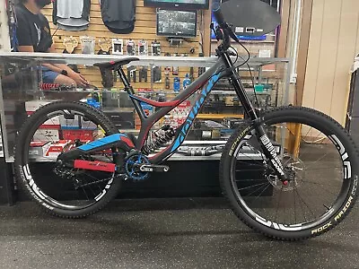  COUSTOM BUILT!! DEVINCI WILSON CARBON Large ENVE CARBON Rims (2018) • $5500