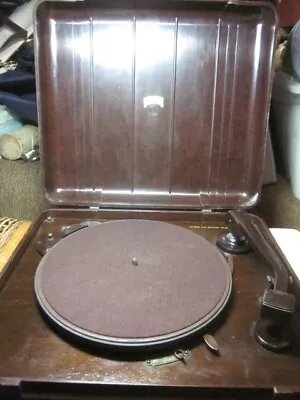Columbia 1940s Viva Tonal Record Player For 78s Model 231. All Bakelite Case. • £150