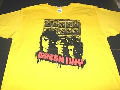 Rare Vintage Green Day 2009 Rock Concert Tour Yellow T-Shirt New! XL • $21.24