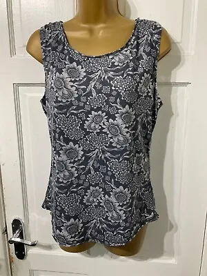 £3.99 • Buy H&M LOGG Size M See Measurements Grey Floral Stretch Top Sleeveless