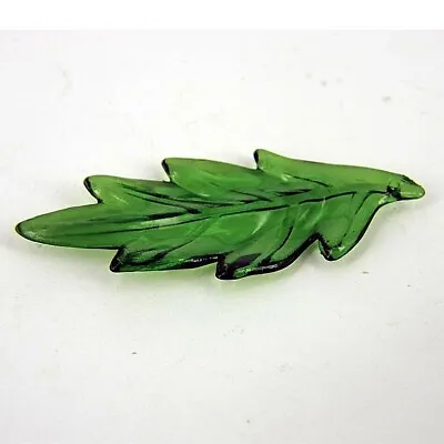 CCB Green Holly Leaves Christmas Beads Large X 25 PB24 • £2.95