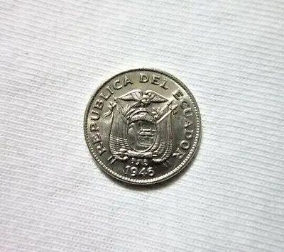 Ecuador. 5 Centavos 1946. Uncirculated.  • $6.99