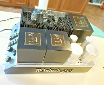 McIntosh MC250 Stereo Power Amplifier • $1100