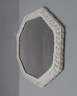 Vtg Rattan Wall Mirror Accent Octagon White Wicker Frame Boho Cottage Retro 14  • £20.69