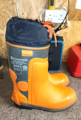 HUSQVARNA UK 8 Rubber BOOT CHAINSAW PROTECTIVE Boots FUNCTIONAL 24 • £75