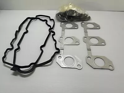 GASKET KIT ENGINE Genuine Toyota Part No. 04112-17070  New Landcruiser 1HDT • $120