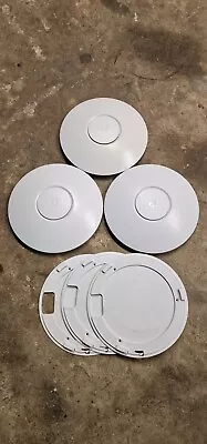 3 X Ubiquiti UniFi UAP 2.4GHz PoE Indoor WiFi Access Point With Mounting Plates • £60