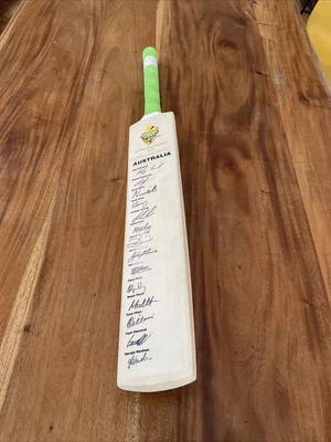 $340 • Buy Signed Cricket Bat - Australia Vs Pakistan 2018 Womens
