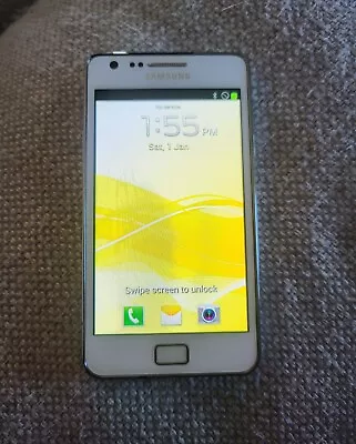 Samsung  Galaxy S II GT-I9100G - 16GB - White Smartphone • $9