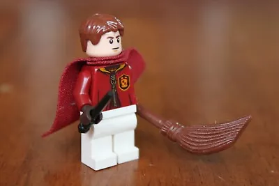 LEGO Minifig Minifigure HARRY POTTER Oliver Wood Quidditch Match Broom  75956 • $14.90