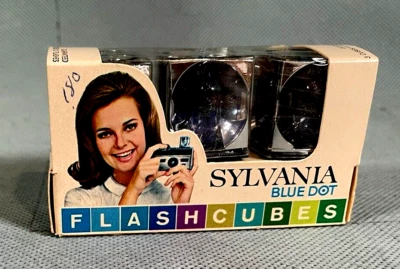 Vintage Sylvania Blue Dot FLASH CUBES Camera Flash Cubes 3-Pack 12 Flash • $4.07