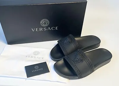 Versace Men's/Unisex Black Gold Medusa  Sandals Pool Slides DSU5883 Size 40 • $239