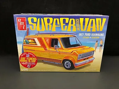 AMT 1977 Ford Econoline Surfer Van 1:25 Scale Plastic Model Kit 1229 Sealed Box • $37.99