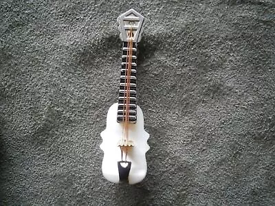Carved Mother Of Pearl Violin Cello Copper Wire Strings Vintage Brooch ~ 4.5g  • $9.50