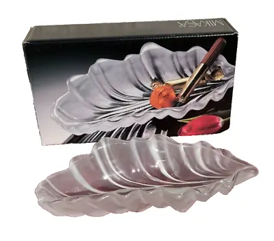 Mikasa Germany Oval Dish Tulips Leaf Satin Frosted 9 Inch NEW NOS • $14.50