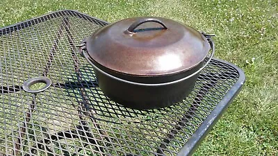 Vintage Lodge No. 8 Dutch Oven With Lid • $50