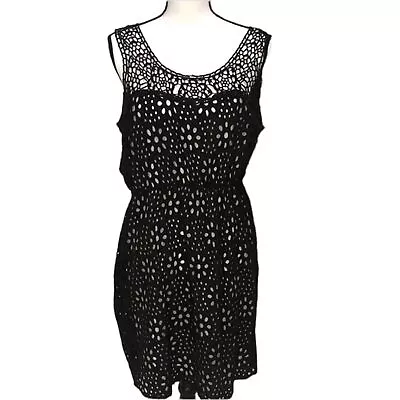 Spense Dress Women’s L/ 14 Eyelet And Crochet Black Over White Lining • $12.98