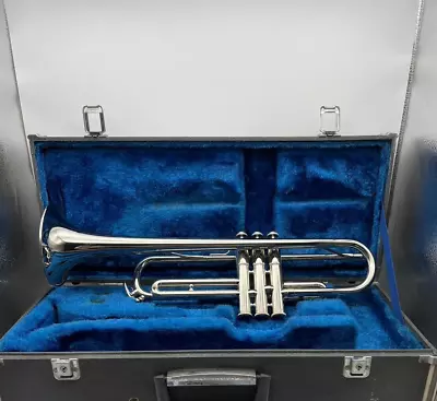 YAMAHA YTR-135 Trumpet Silver Color With Hard Case Used • $159