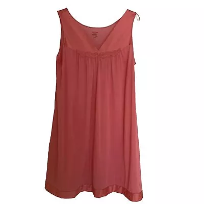 Vanity Fair Women’s Nightgown Size Medium Pink Sleeveless Gown Nylon V Neck • $15.99