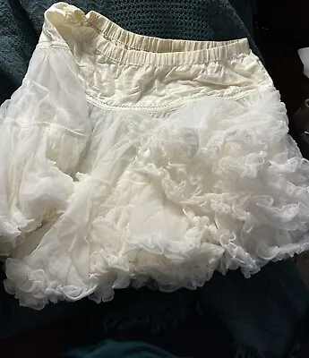 Vtg Ladies Fantasia O/S Ruffle Tiered  Petticoat Square Dance White 22” Long • $22