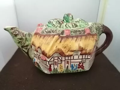 £8 • Buy Leanardo. Ann Hathawsys Cottage Tea Pot