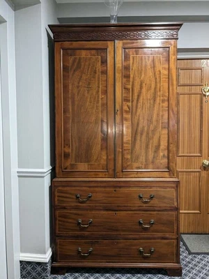 £695 • Buy Antique Georgian Linen Press Cupboard