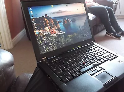 Thinkpad T61 Laptop 2.0 GHz Core 2 Duo 4GB RAM 128GB SSD DVD - Linux Mint OS!! • £100