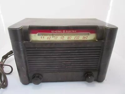 Old Vintage General Electric Model C122 Brown Swirl Bakelite Tube Radio Art Deco • $54.52