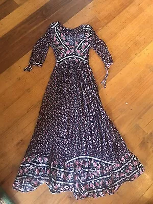 Caroline Morgan Long Black Floral Maxi Dress Size 8 - 10 • $10.50