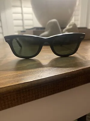 Ray Ban Wayfarer Sunglasses • $40