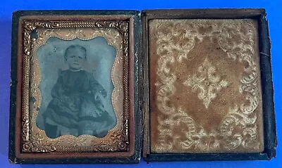 1/9 Plate Daguerreotype / Ambrotype Leather Embossed Case Miniature Hook Toddler • $49.99