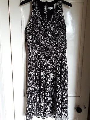 Ladies 'J.Taylor' Halter Neck Occasion Dress Black/White Polka Dot - Size 14 • £10