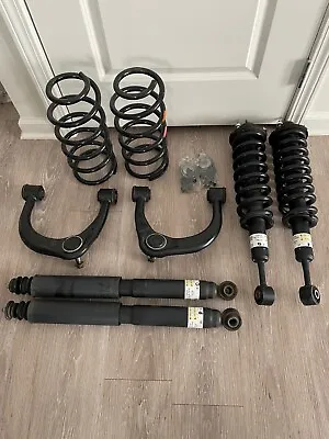 Toyota 4Runner OEM Tokico Shock/Strut Suspension Set W/ Upper Control Arms • $599.95