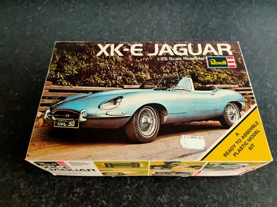 £16 • Buy Vintage Revelle - Jaguar XK-E Roadster - 1/25 Scale Kit - Part Assembled