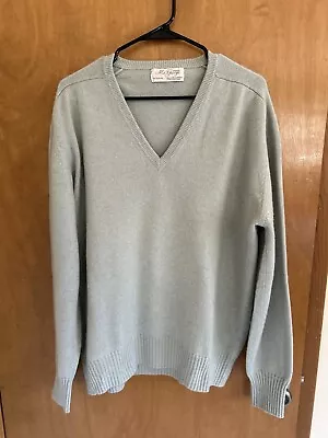 McGeorge Sweater Mens 46 Pale Green Cashmere V Neck Pullover Scotland Dumfries • $50