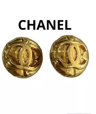 Chanel Antique Coco Mark Earrings • £289.43