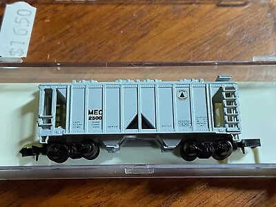 Loco-Motives N Scale MEC Maine Central 2-Bay Covered Hopper - NIB • $7.17