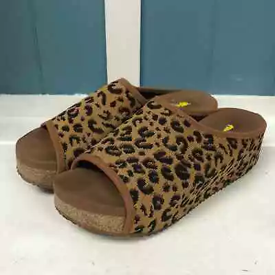 Volatile Leopard Print Stretchy Sandals Women’s Size 6 Cork Wedge • $44.88