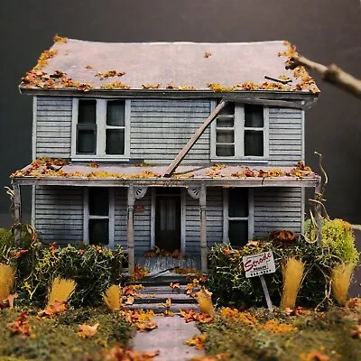 Large Edition Halloween 1978 Michael Myers House Deluxe Model. • $180