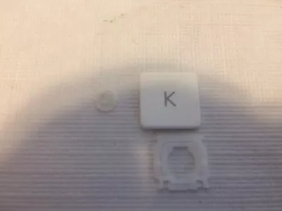 Apple MacBook 13.3  A1342 2009 Unibody White Keyboard Keys • $1.15