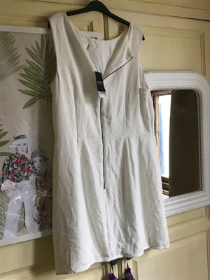 £2 • Buy Next Women's White Short Sleeved Lined Smart Dress Size 18 Petite Sleeveless