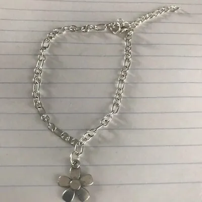 Silver Plated Curb Chain Bracelet With Daisy Charm Brand New • £2.74